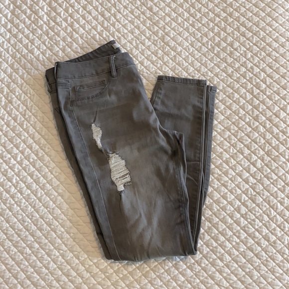 pant bundle!!! 3 for 30! - Picture 4 of 7